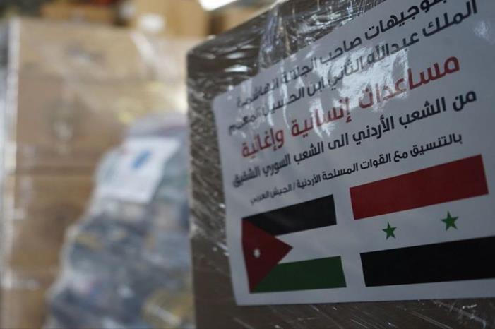 الأردن يسيّر 14 شاحنة مساعدات إغاثية جديدة إلى سوريا