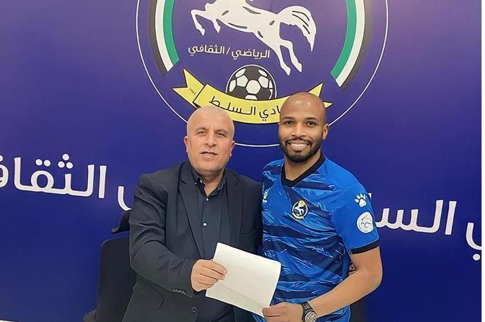 السلط يتعاقد مع خليل بني عطية