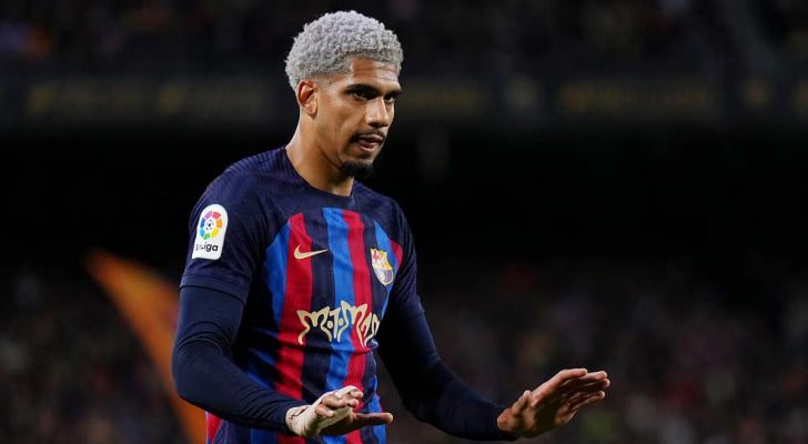 صورة حول : برشلونة يعلن إصابة مدافعه أراوخو برشلونة يعلن إصابة مدافعه أراوخو