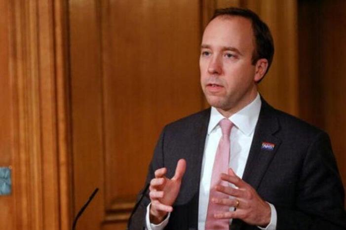 بريطانيا.. رسائل مسربة تورط وزير سابق تعمّد بث الفزع اثناء جائحة كورونا