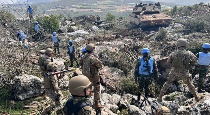 صورة حول : الجيش اللبناني يصد دورية إسرائيلية الجيش اللبناني يصد دورية إسرائيلية
