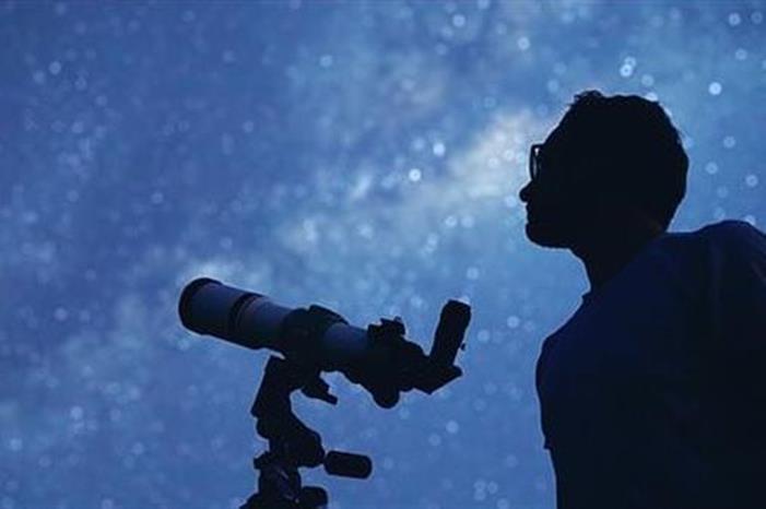 حدث نادر في السماء خلال ساعات.. تفاصيل