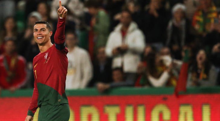 رونالدو ينفرد بالرقم القياسي لأكثر اللاعبين خوضاً للمباريات الدولية