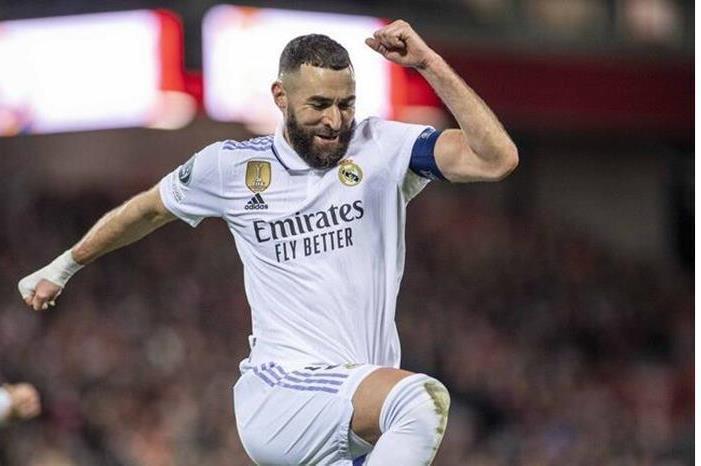 صورة حول : عرض سعودي ضخم يغير خطط بنزيما عرض سعودي ضخم يغير خطط بنزيما