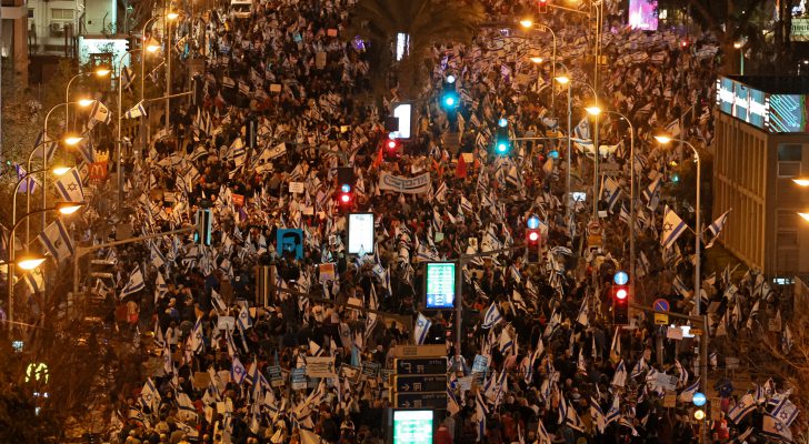 للأسبوع الـ١١.. تواصل الاحتجاجات في كيان الاحتلال ضد حكومة نتنياهو - فيديو