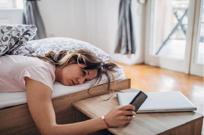 ما علاقة قلة النوم بالكرش؟