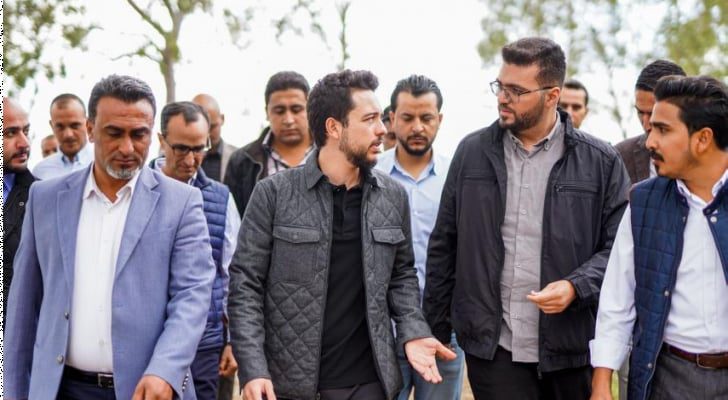 صورة حول : ولي العهد يلتقي ناشطين في الأغوار الشمالية ولي العهد يلتقي ناشطين في الأغوار الشمالية