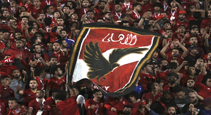 صورة حول : ٥٠ ألف مشجّع في مباراة الأهلي والهلال في القاهرة ٥٠ ألف مشجّع في مباراة الأهلي والهلال في القاهرة