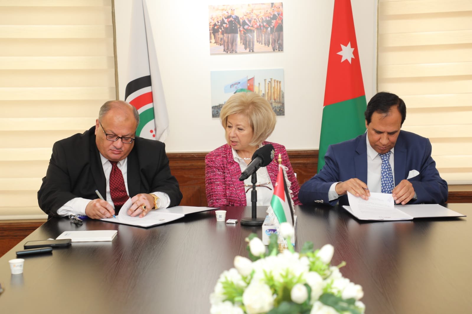 توقيع اتفاقية شراكة بين "مهرجان جرش للثقافة والفنون" و"نقابة الفنانين الأردنيين"