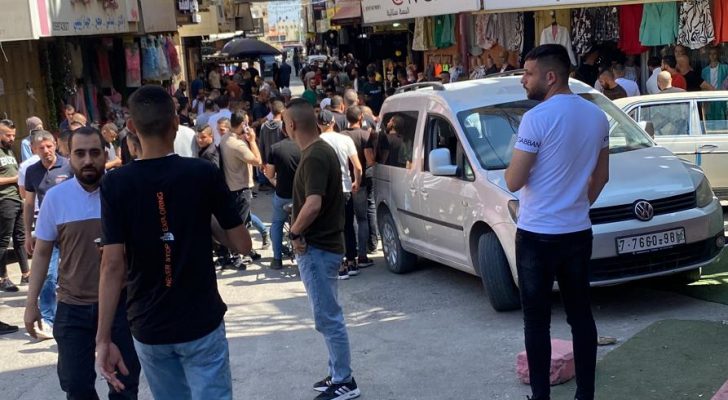 صورة حول : الاحتلال يخطف فلسطينيا أثناء عمله في جنين الاحتلال يخطف فلسطينيا أثناء عمله في جنين