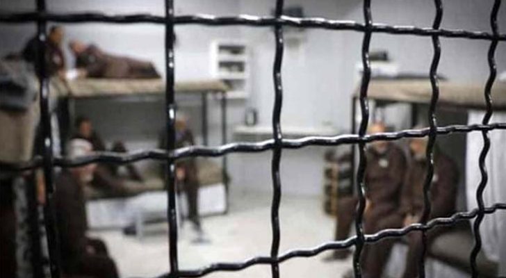 الاحتلال يعتقل ٤ فلسطينيين عقب استدعائهم لمقابلة المخبارات