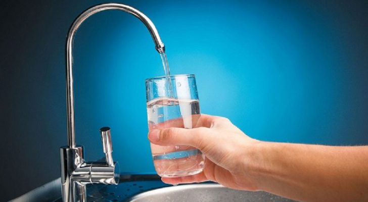 توقف ضخ المياه عن مناطق في الأردن بسبب العكورة