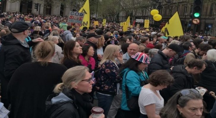 توقيف نشطاء مناهضين للملكية في لندن قبل تتويج الملك تشارلز