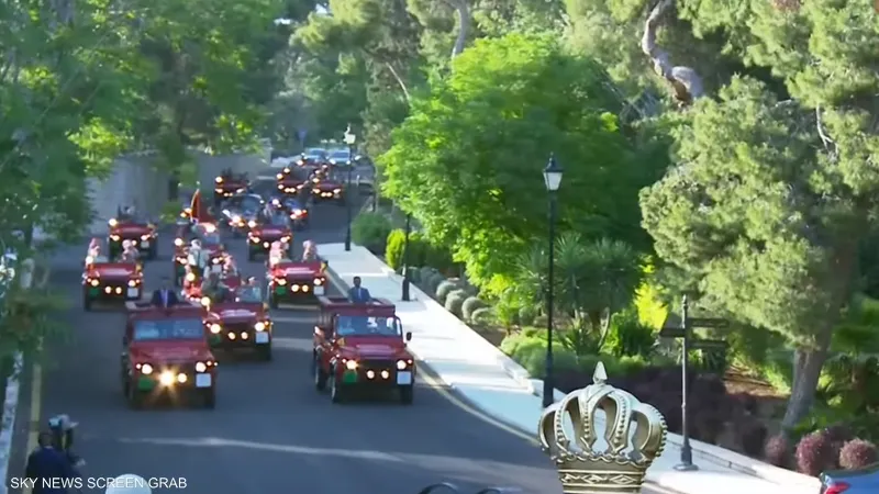 صورة حول : الموكب الأحمر .. تقليد ملكي الموكب الأحمر .. تقليد ملكي