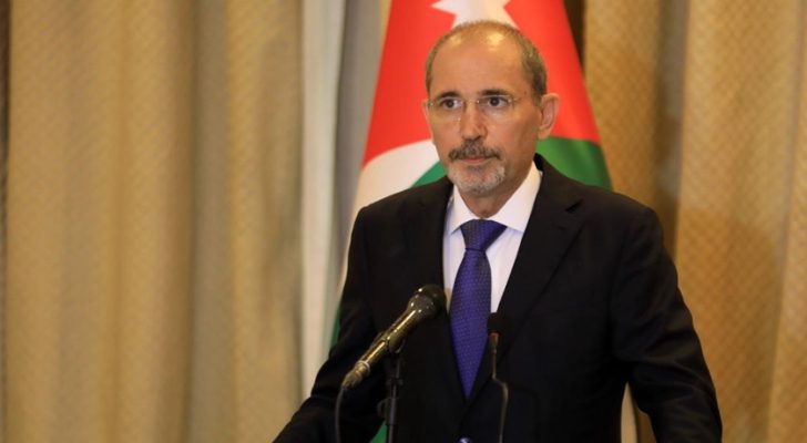 الصفدي يشدد على أهمية وقف إجراءات الاحتلال اللاشرعية