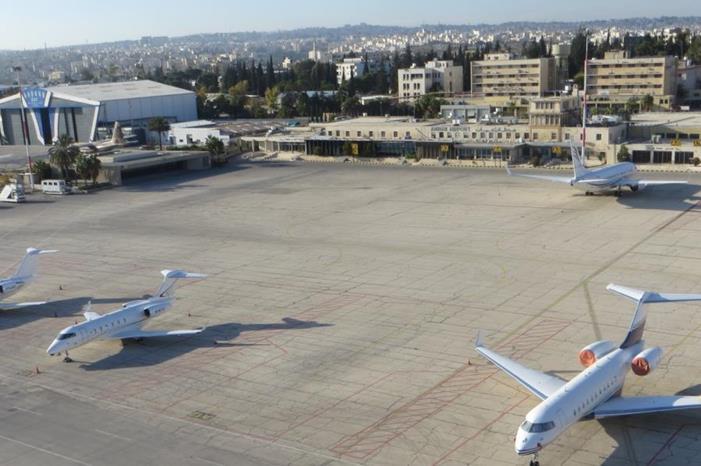 طرح عطاء لإعادة تأهيل مدرج مطار عمّان المدني