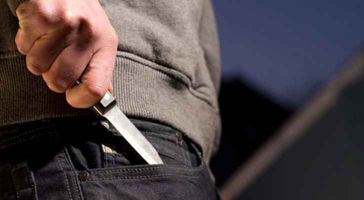 صورة حول : العقبة : اردني يتعرض للطعن من قبل شخص اجنبي العقبة : اردني يتعرض للطعن من قبل شخص اجنبي