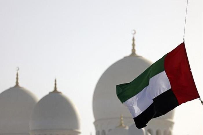 الإمارات تسمح بعودة 15 سجينا إيرانيا إلى بلادهم