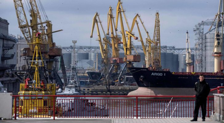 صورة حول : الجيش الأوكراني: هجوم روسي يدمر مخزن حبوب قرب أوديسا الجيش الأوكراني: هجوم روسي يدمر مخزن حبوب قرب أوديسا