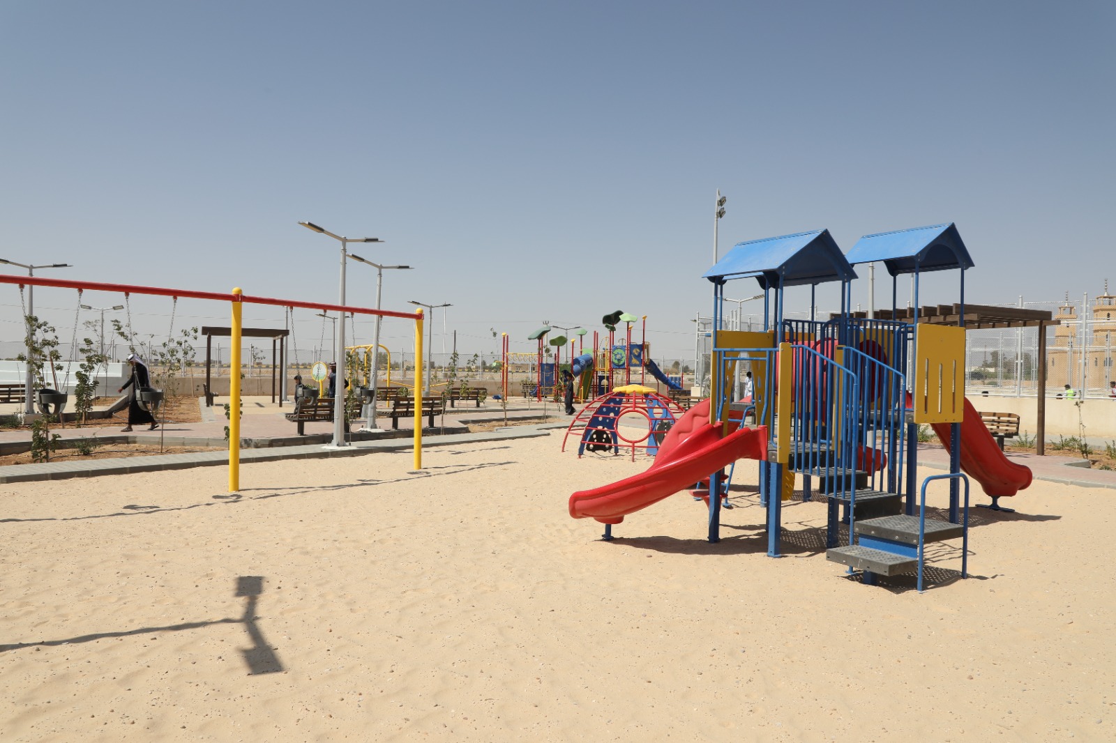 صورة حول : العيسوي يفتتح ويتفقد مشاريع مبادرات ملكية في معان العيسوي يفتتح ويتفقد مشاريع مبادرات ملكية في معان