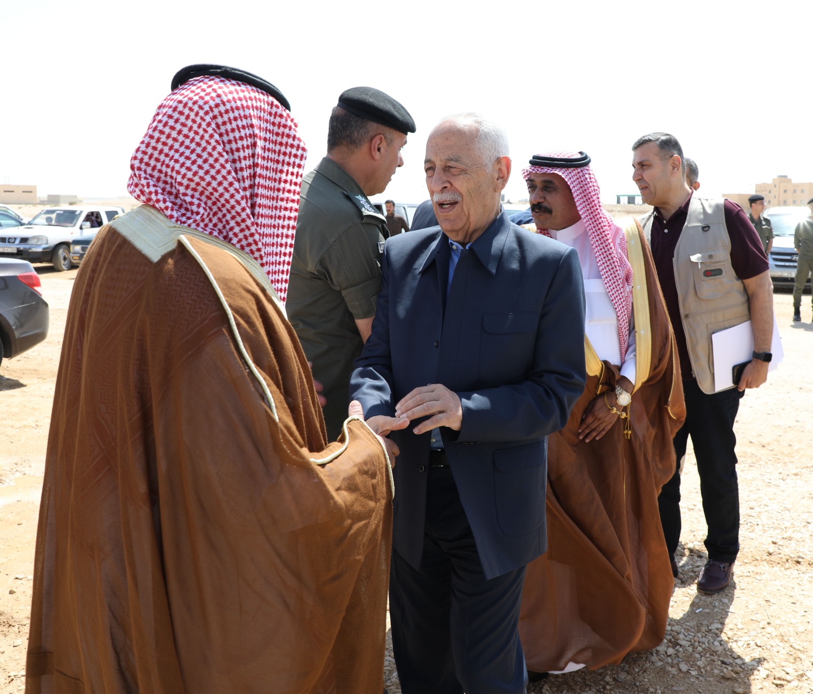 صورة حول : العيسوي يفتتح ويتفقد مشاريع مبادرات ملكية في معان العيسوي يفتتح ويتفقد مشاريع مبادرات ملكية في معان