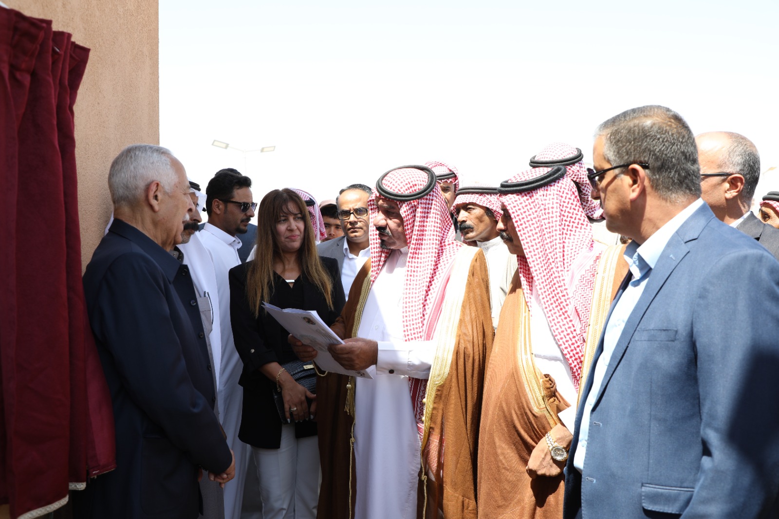 صورة حول : العيسوي يفتتح ويتفقد مشاريع مبادرات ملكية في معان العيسوي يفتتح ويتفقد مشاريع مبادرات ملكية في معان