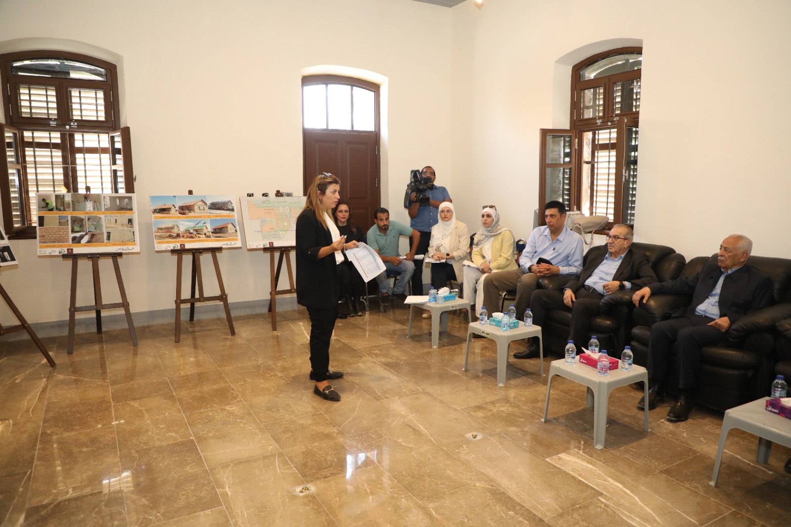 صورة حول : العيسوي يفتتح ويتفقد مشاريع مبادرات ملكية في معان العيسوي يفتتح ويتفقد مشاريع مبادرات ملكية في معان