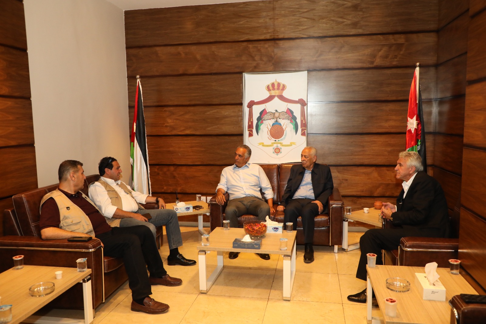 العيسوي يفتتح ويتفقد مشاريع مبادرات ملكية في معان