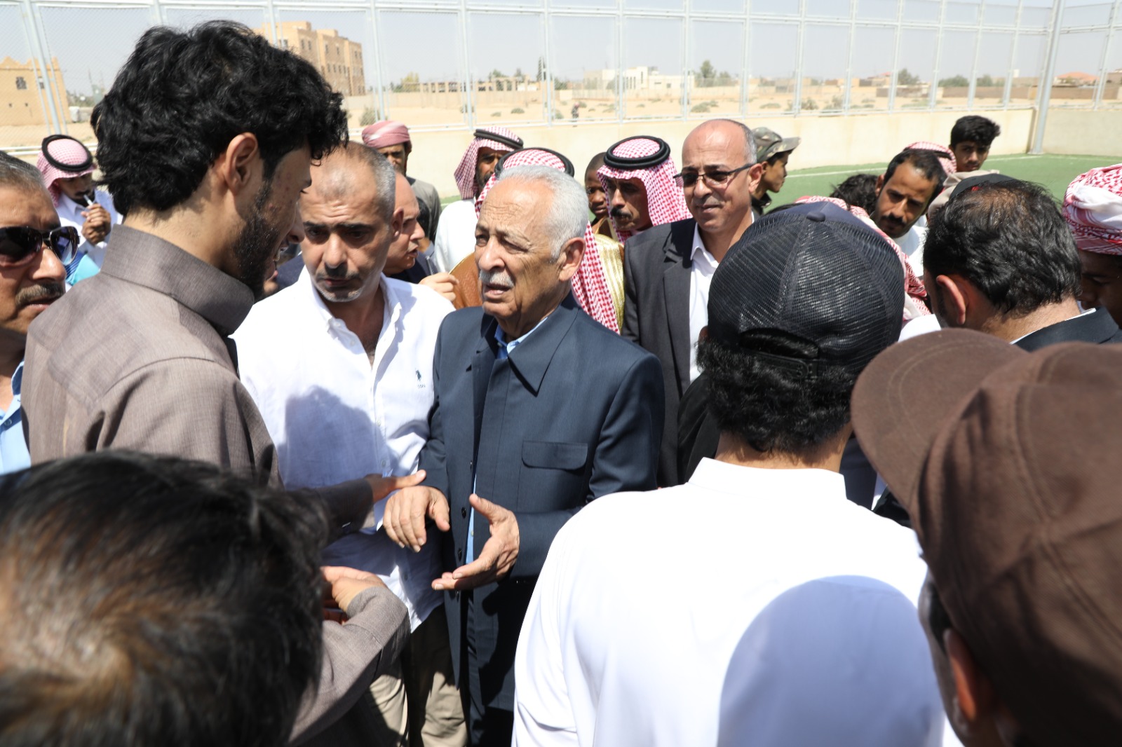 صورة حول : العيسوي يفتتح ويتفقد مشاريع مبادرات ملكية في معان العيسوي يفتتح ويتفقد مشاريع مبادرات ملكية في معان