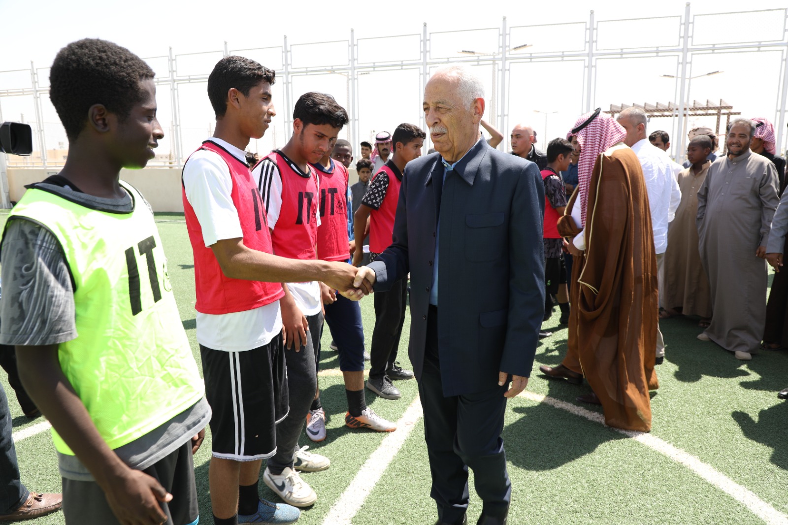 صورة حول : العيسوي يفتتح ويتفقد مشاريع مبادرات ملكية في معان العيسوي يفتتح ويتفقد مشاريع مبادرات ملكية في معان