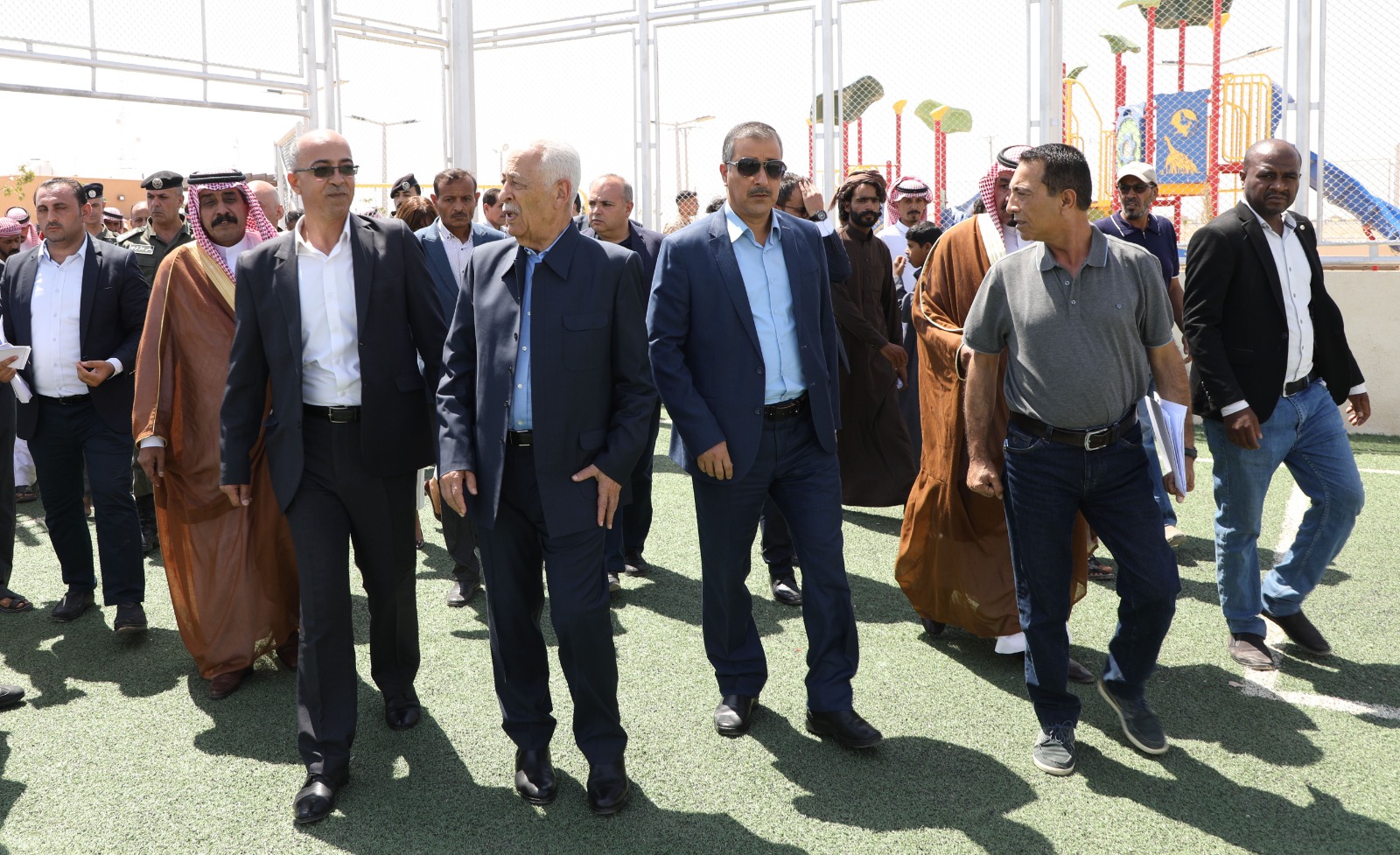 صورة حول : العيسوي يفتتح ويتفقد مشاريع مبادرات ملكية في معان العيسوي يفتتح ويتفقد مشاريع مبادرات ملكية في معان