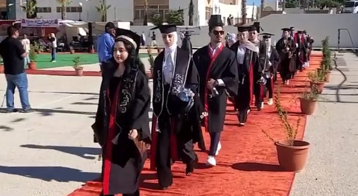 صورة حول : إنطلاق فعاليات تخريج الفوج الرابع والثلاثين لطلبة الجناح المدني إنطلاق فعاليات تخريج الفوج الرابع والثلاثين لطلبة الجناح المدني