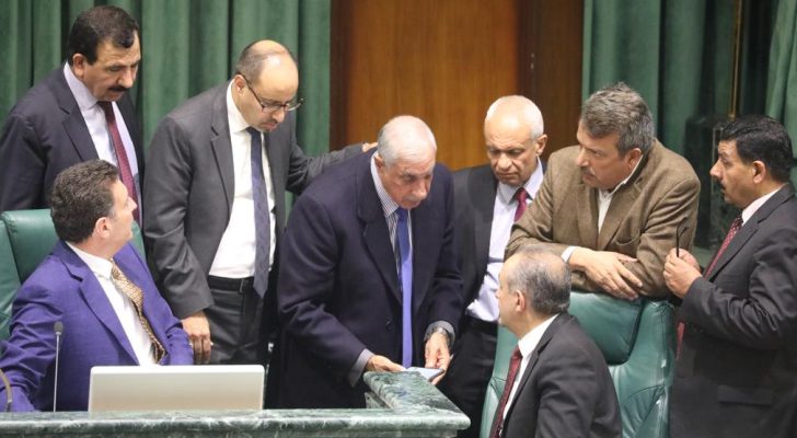 الحكومة تمنح جهات رسمية وغير رسمية حق الاطلاع على البيانات الشخصية بشروط