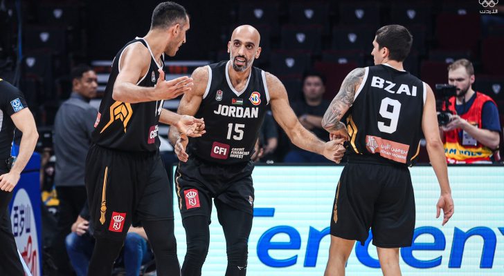 الصقور يرفعون راية التحدي أمام أمريكا غدا