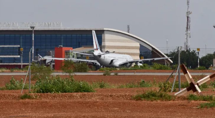 صورة حول : النيجر تعيد فتح الحدود البرية والجوية مع ٥ دول حدودية النيجر تعيد فتح الحدود البرية والجوية مع ٥ دول حدودية