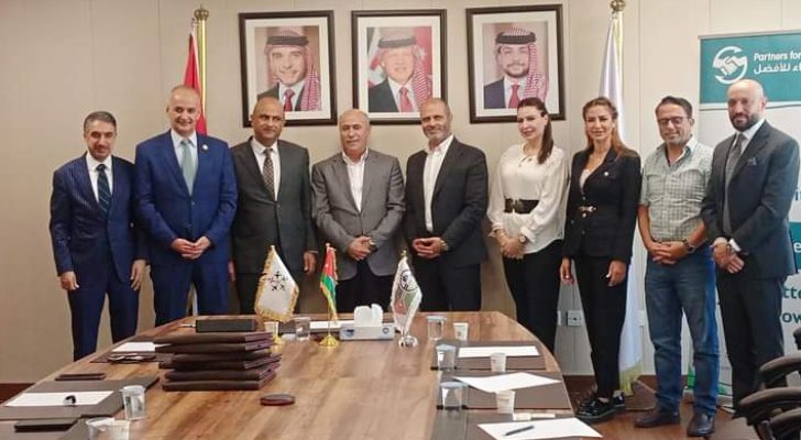 توقيع مذكرات تفاهم للتمكين الاقتصادي للمشاريع الإنتاجية في الأردن