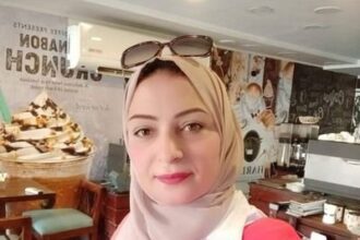 صانعة المحتوى الأردنية وفاء علوان تشن حملة تنتقد فيها دور وممارسات الجمعيات الإسلامية في الولايات المتحدة الأمريكية