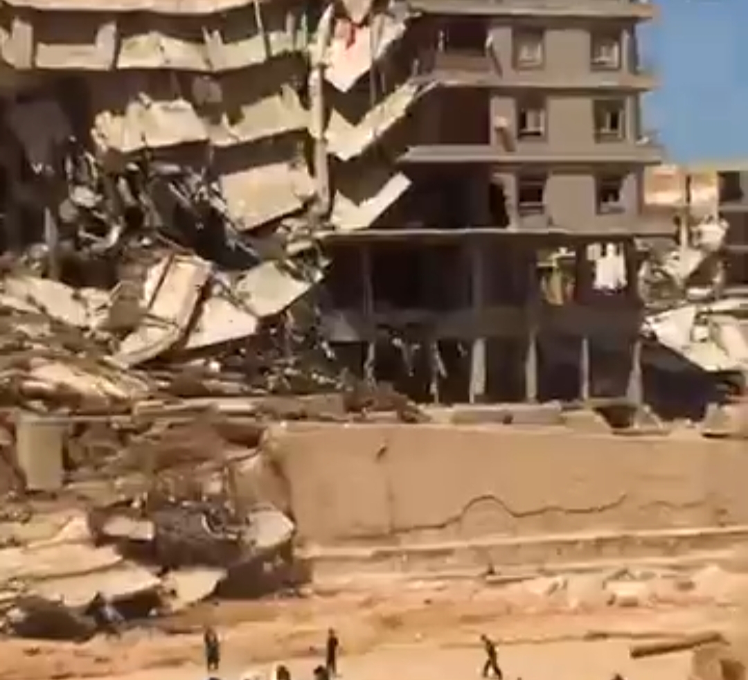 فيديو وصور .. مشاركه فريق الانقاذ الدولي الاردني مع اهلنا في ليبيا