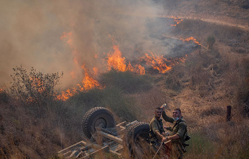 اندلاع حرائق في غلاف غزة بفعل بالونات أطلقت من القطاع