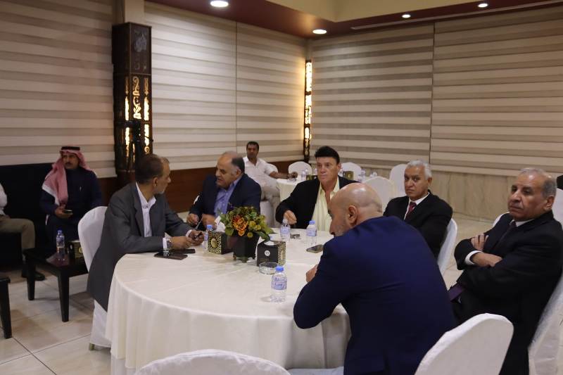 بالصور والفيديو ... الزميل القرعان يولم للفايز والعيسوي