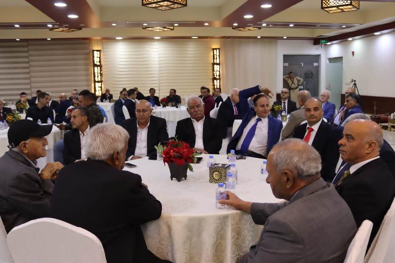 بالصور والفيديو ... الزميل القرعان يولم للفايز والعيسوي