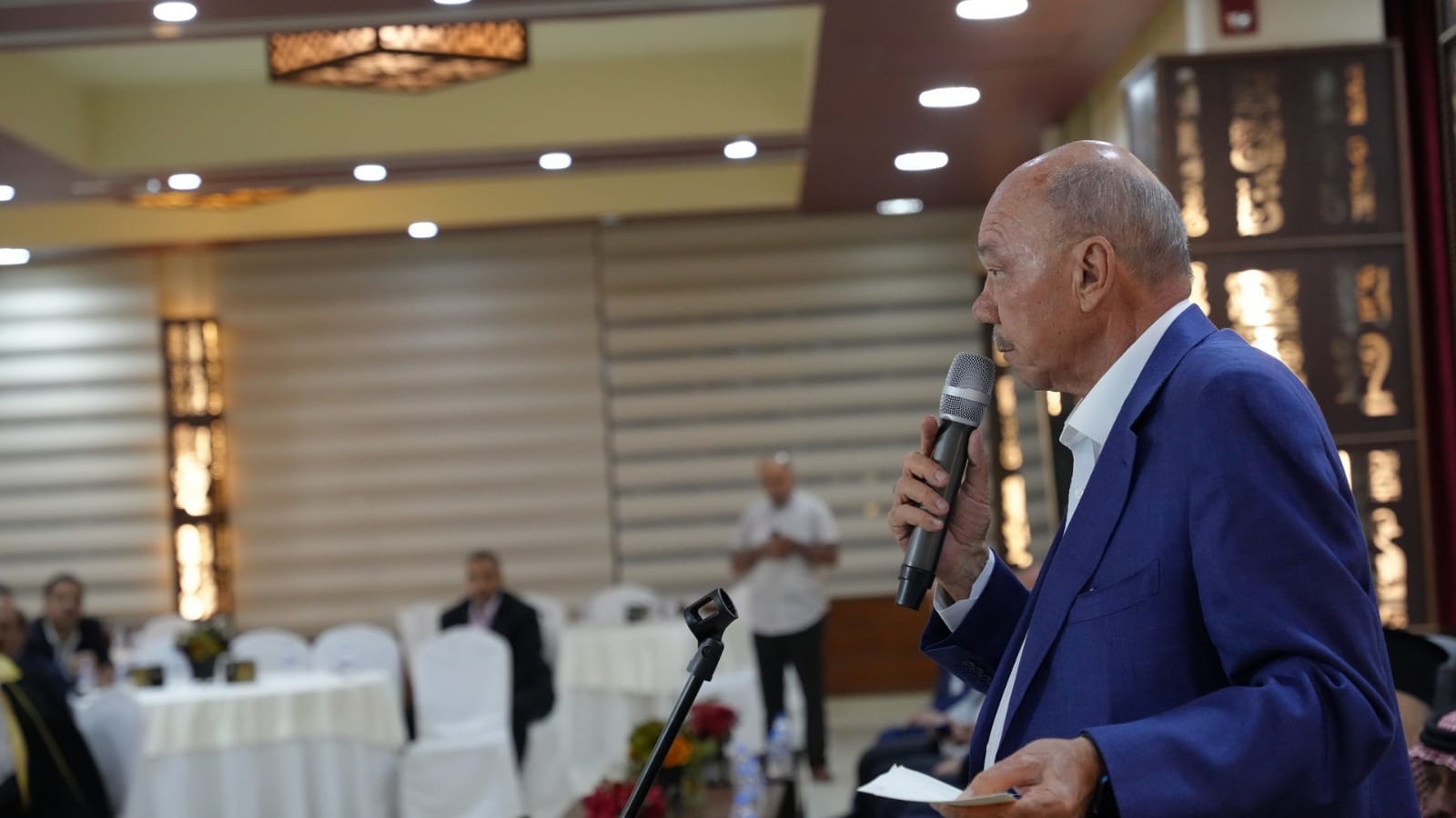 بالصور والفيديو ... الزميل القرعان يولم للفايز والعيسوي