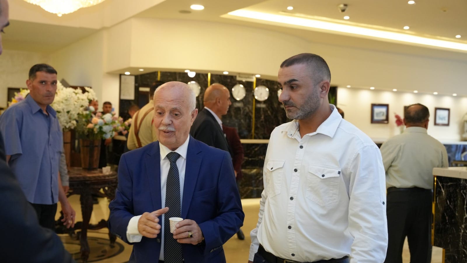 بالصور والفيديو ... الزميل القرعان يولم للفايز والعيسوي