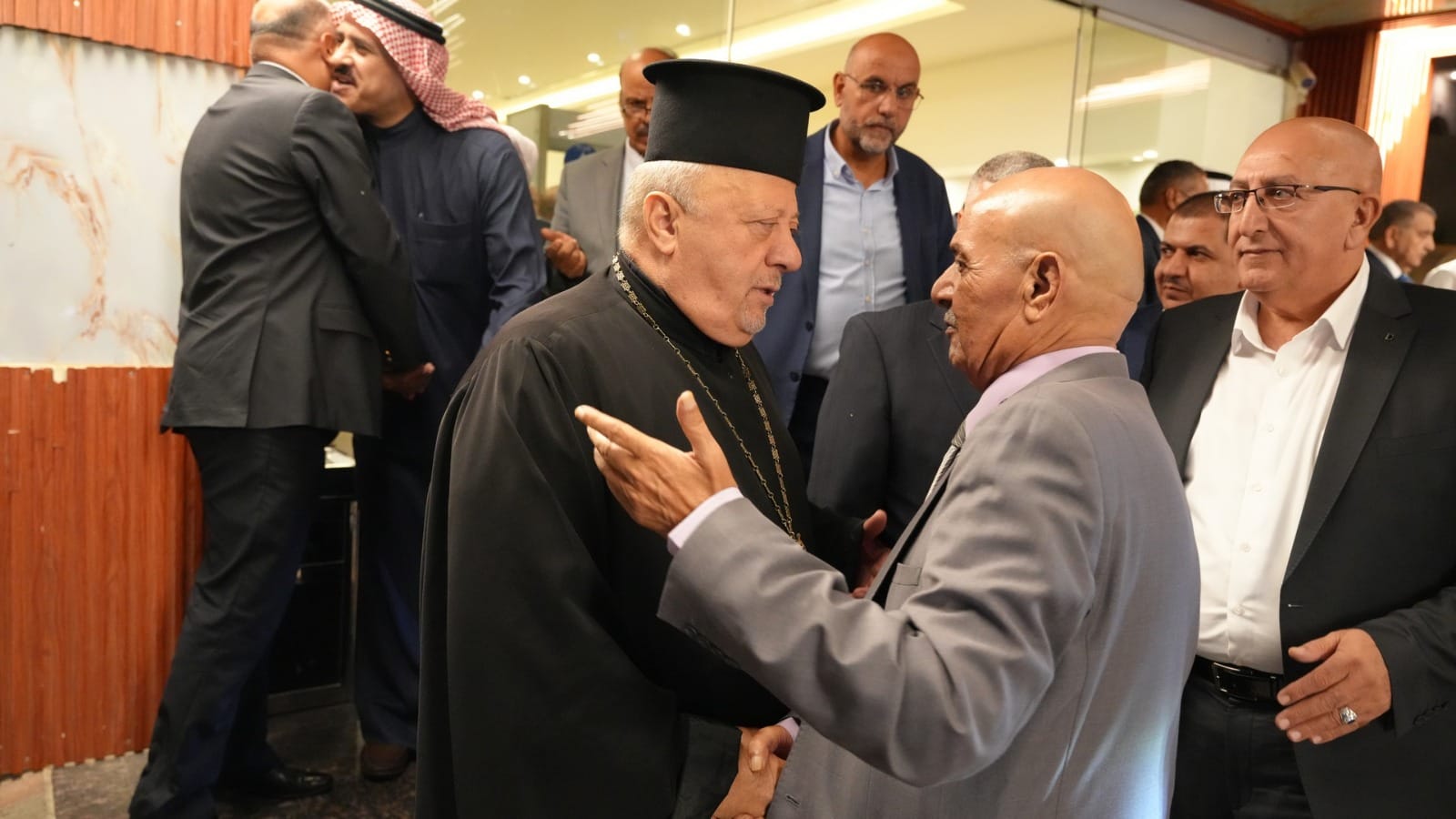 بالصور والفيديو ... الزميل القرعان يولم للفايز والعيسوي