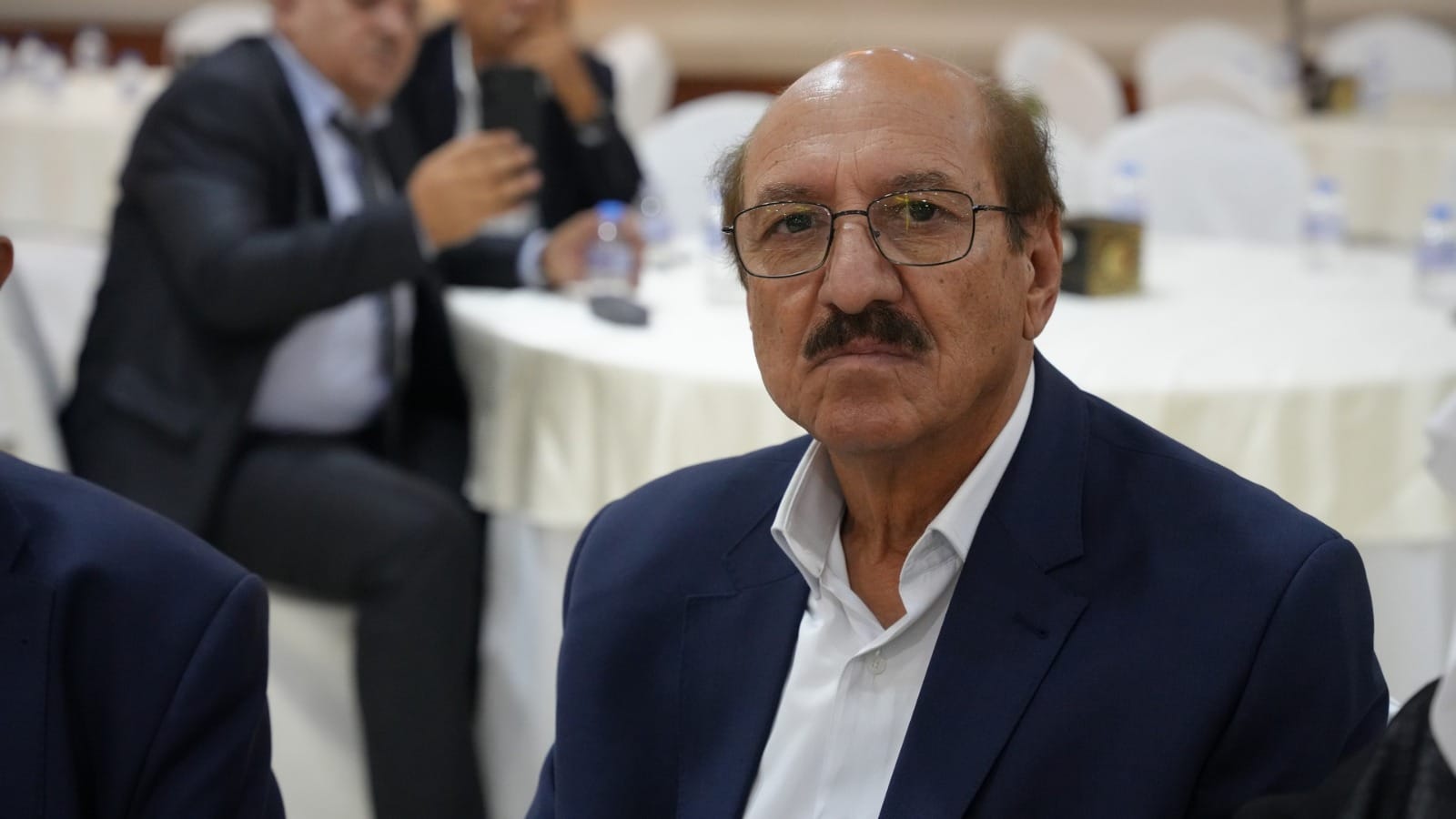 بالصور والفيديو ... الزميل القرعان يولم للفايز والعيسوي