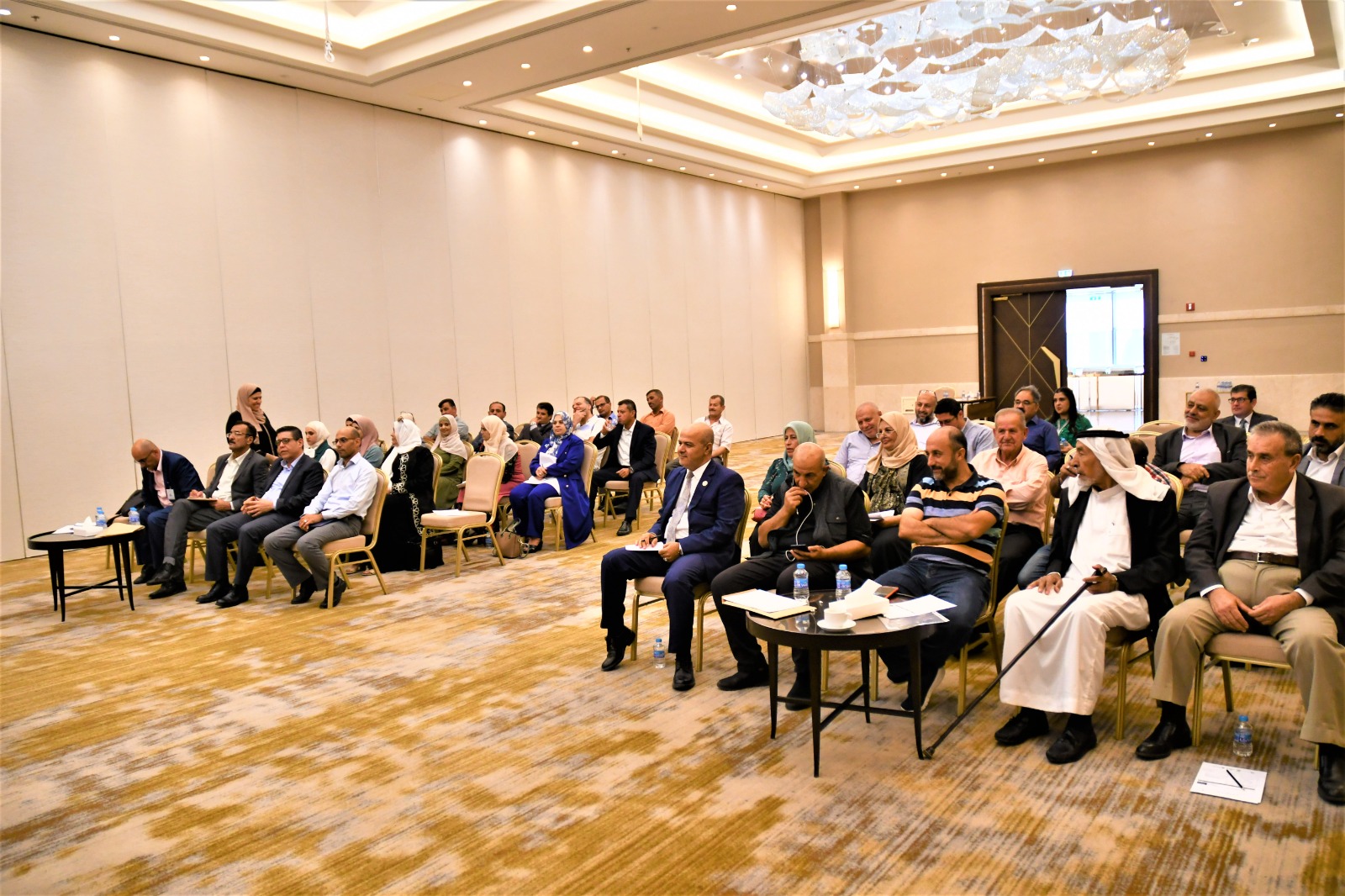 مدير المؤسسة التعاونية يرعى ورشة عمل حول الإجراءات الضريبية للتعاونيات الزراعية