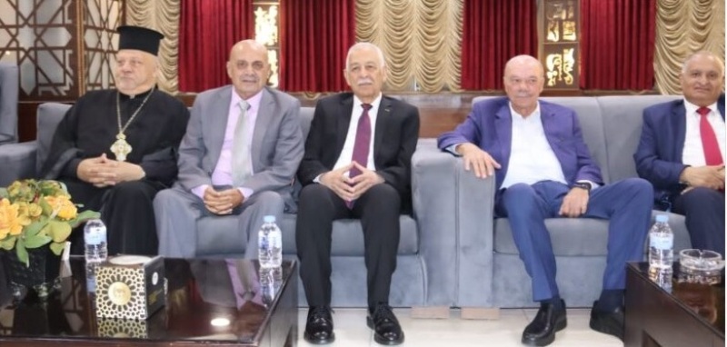 بالصور والفيديو ... الزميل القرعان يولم للفايز والعيسوي