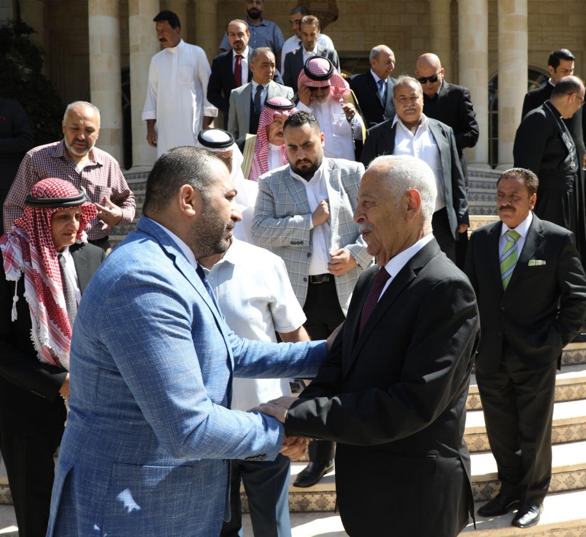 صورة حول : برئاسة الزميل شادي سمحان…العيسوي يلتقي مجموعة من أهالي جبل الاشرفية ويستمع لمطالبهم برئاسة الزميل شادي سمحان…العيسوي يلتقي مجموعة من أهالي جبل الاشرفية ويستمع لمطالبهم