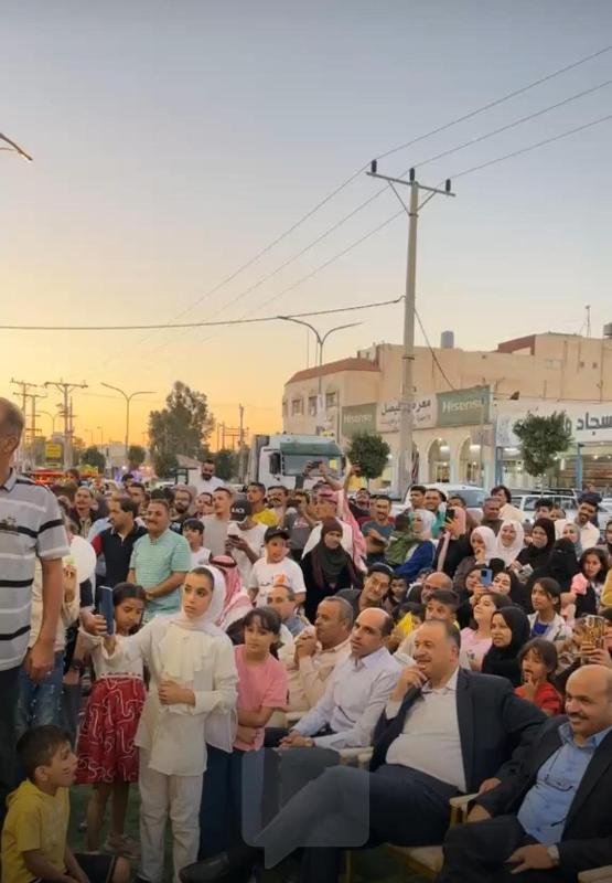 فيديو وصور ... برعاية الحاج توفيق ورد للسجاد والموكيت تفتتح فرعها التاسع بمدينة المفرق