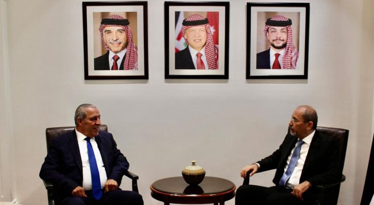 صورة حول : الصفدي والشيخ يؤكدان ضرورة وقف إجراءات الاحتلال اللاشرعية الصفدي والشيخ يؤكدان ضرورة وقف إجراءات الاحتلال اللاشرعية